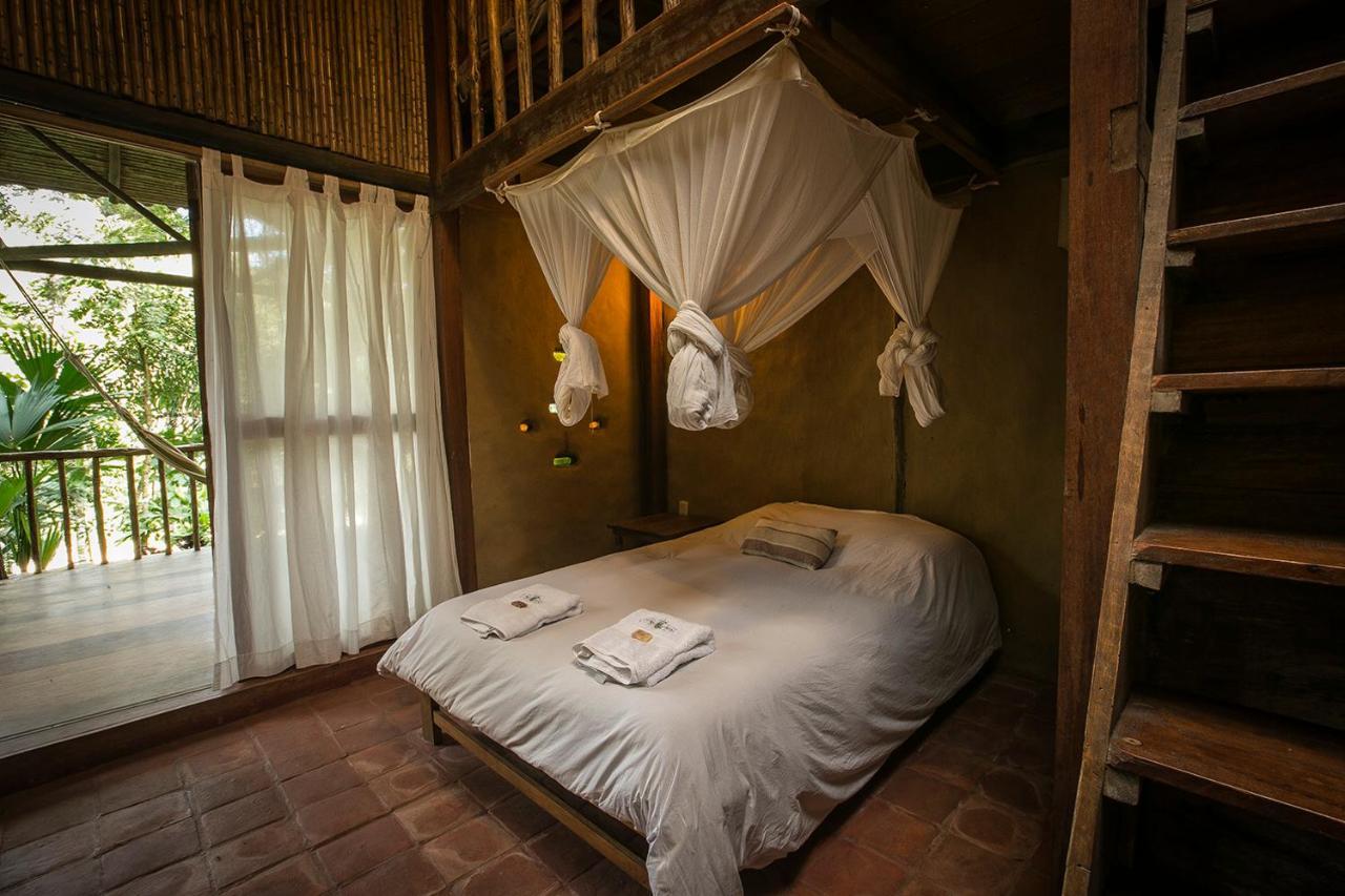 Chirapa Manta Amazon Lodge Lamas Exteriör bild